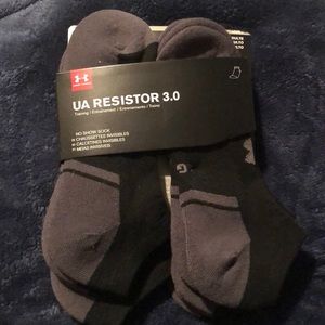 COPY - 6 pack UnderArmour no show socks